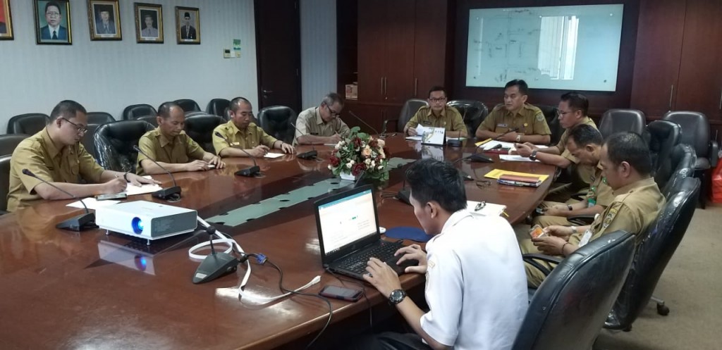 Rapat di Kantor Gubernur Pempov Kaltim