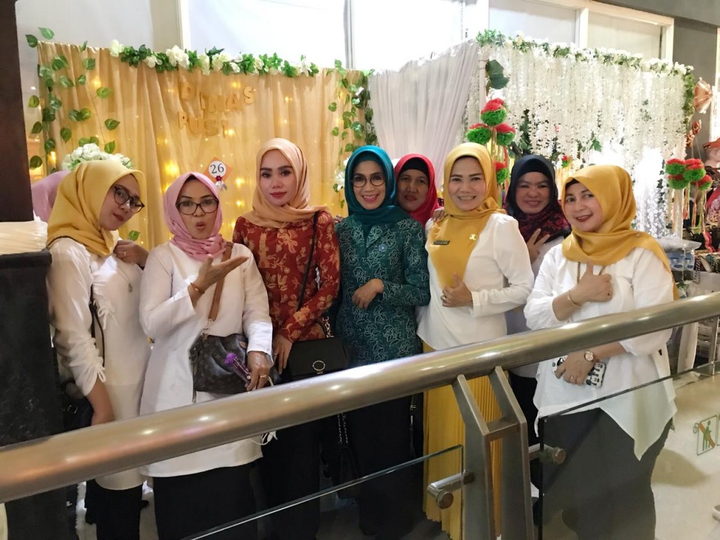 Stand Dharma Wanita Perpustakaan di Plaza Mulia