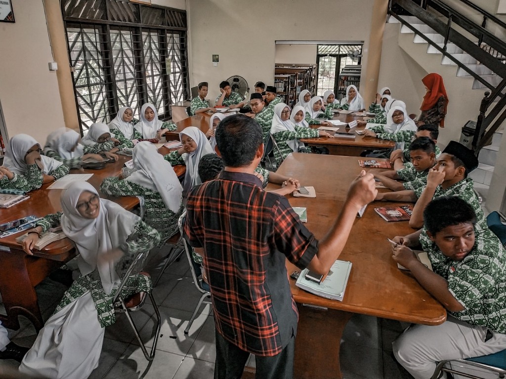 Kunjungan Edukasi MAN 2 Model Samarinda ke Dinas Perpustakaan Kota Samarinda