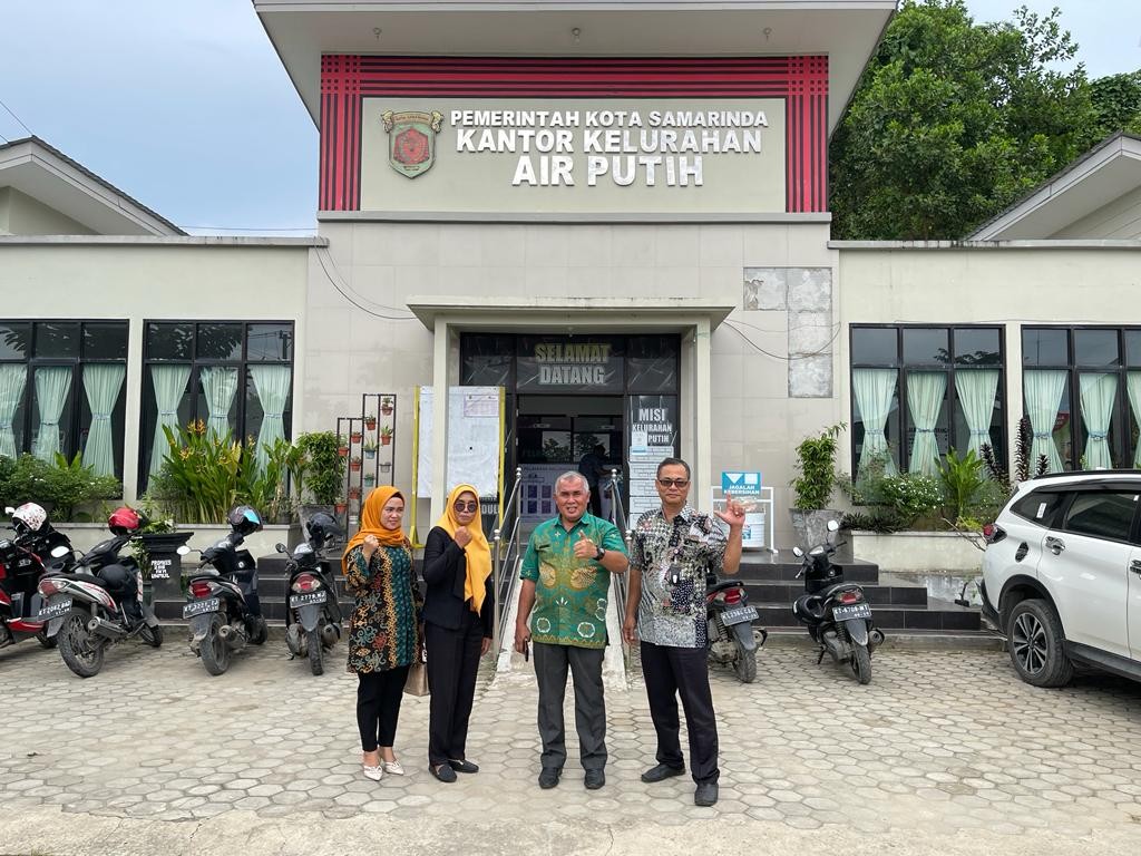 Kunjungan Perpustakaan dan Donasi Buku